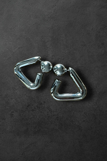 Tubular Triangle Hoop